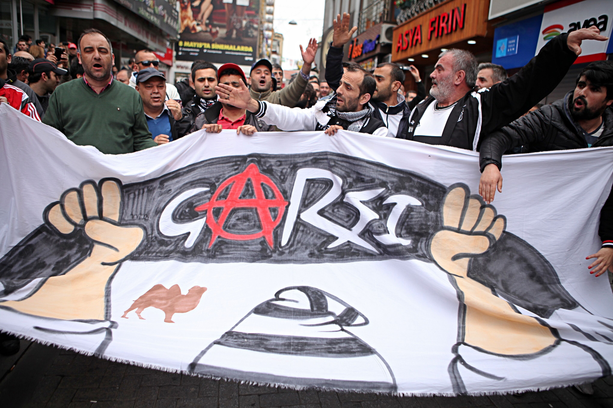 Türkei Carsi Fußball Fanclub am 1.Mai